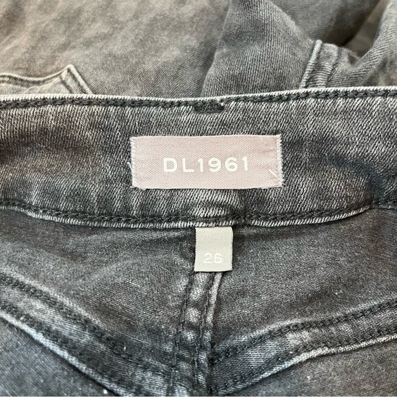 DL1961 Florence Cropped Mid-Rise Instasculpt Skinny Memphis Animal Print Jeans - Picture 6 of 8